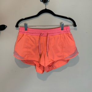 Lululemon Hotty Hot Short 2.5” size 8